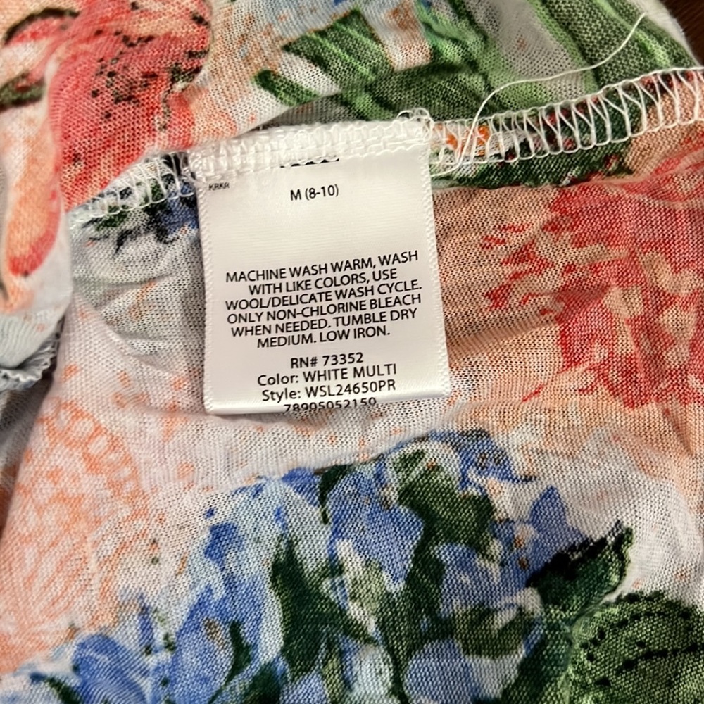 White Stag Floral Tank Top With Cute Braided Neckline Size Medium - Picture 6 of 9